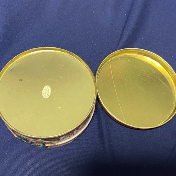 Vintage Style Christmas Metal Tin Coasters Set of 6 Santa Father Christmas 3.5" - Picture 9 of 10